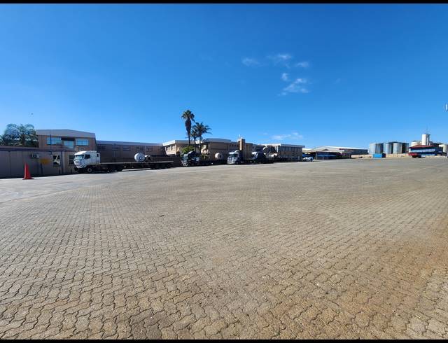 18,286M² WAREHOUSE FOR SALE IN ROODEKOP